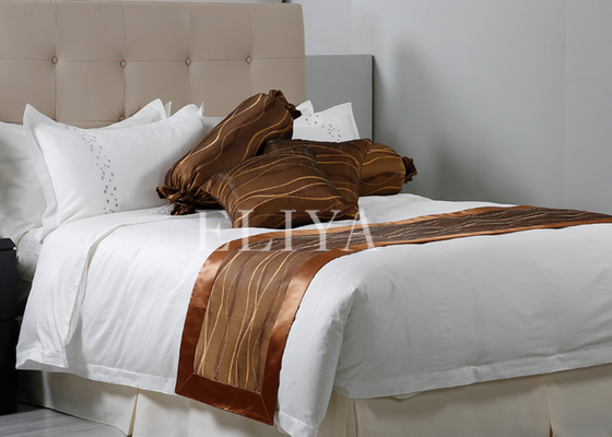 現代刺繍の倍のサイズの 100% の綿の糸が付いている華麗なホテルの寝具