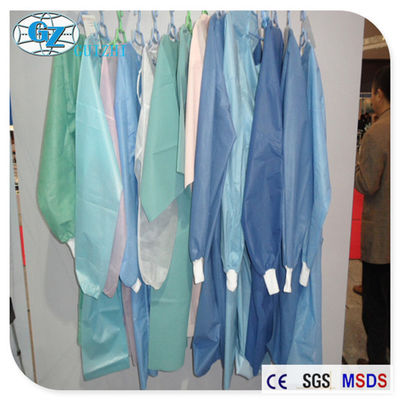 医者のための使い捨て可能な PP の Nonwoven の手術衣の医学の非編まれた生地